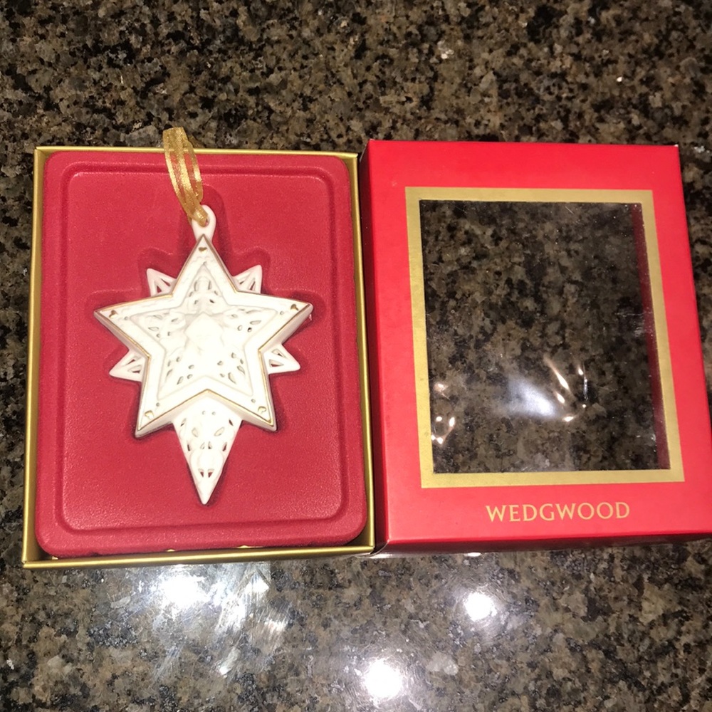 2004 Star Ornament